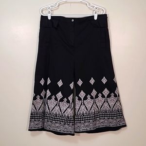 Sea Suns Culotte Split Skirt Wide Leg Capri Size XL Black & White Batik